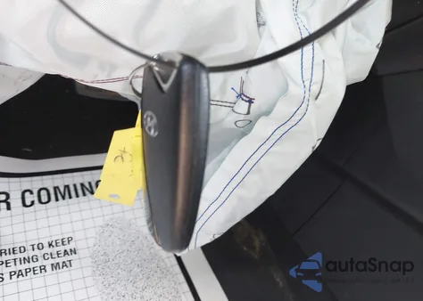 2017 Hyundai Santa Fe Se z USA, uszkodzony, nr VIN KM8SNDHF8HU254372